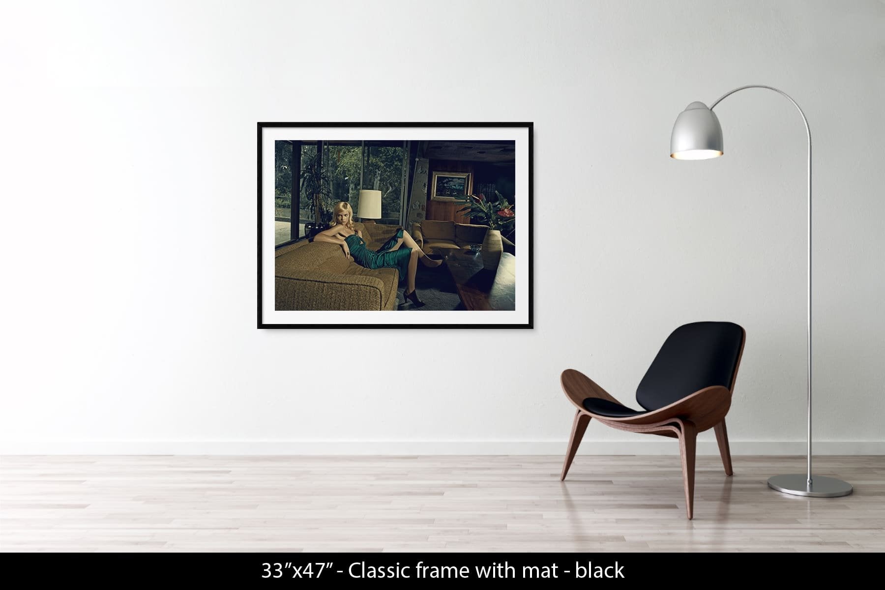 Elyse Taylor In Los Angeles 2005