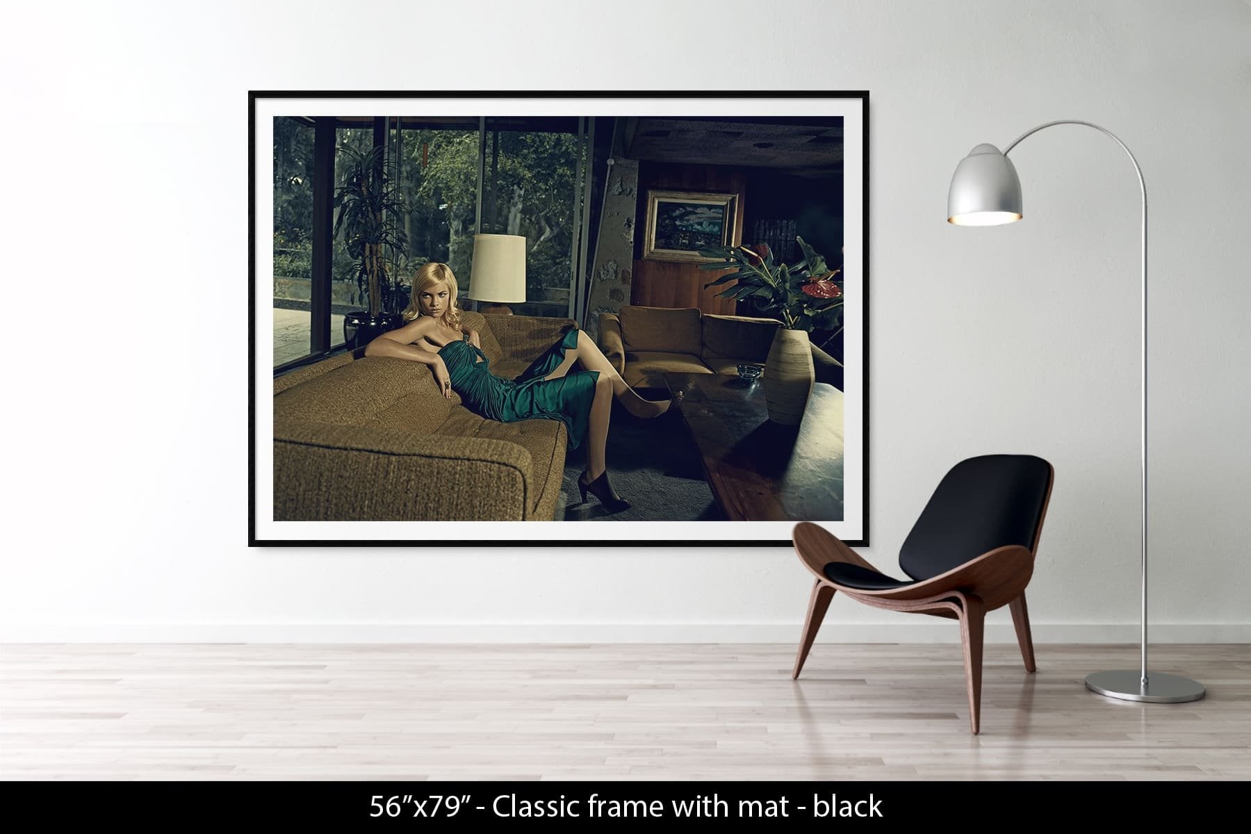 Elyse Taylor In Los Angeles 2005