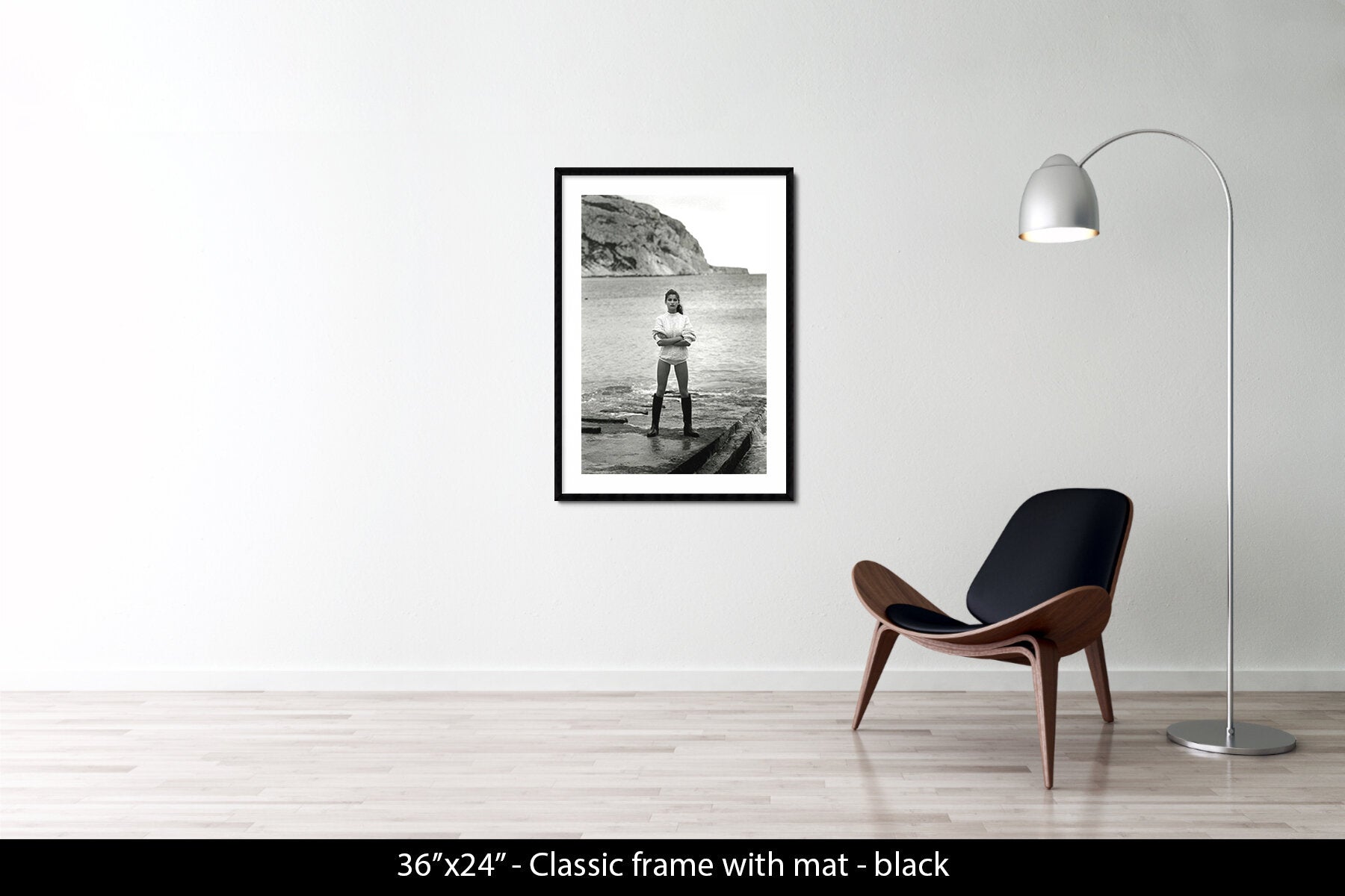 LAETITIA CASTA, 1994, CASSIS