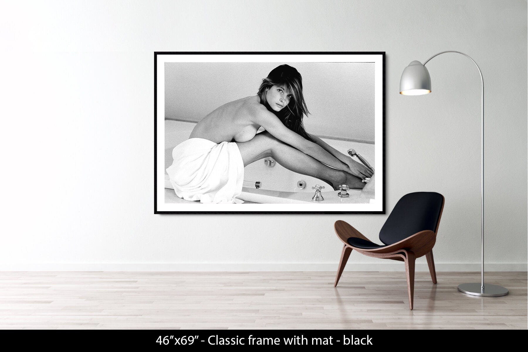 STEPHANIE SEYMOUR - BATH IN NEW YORK