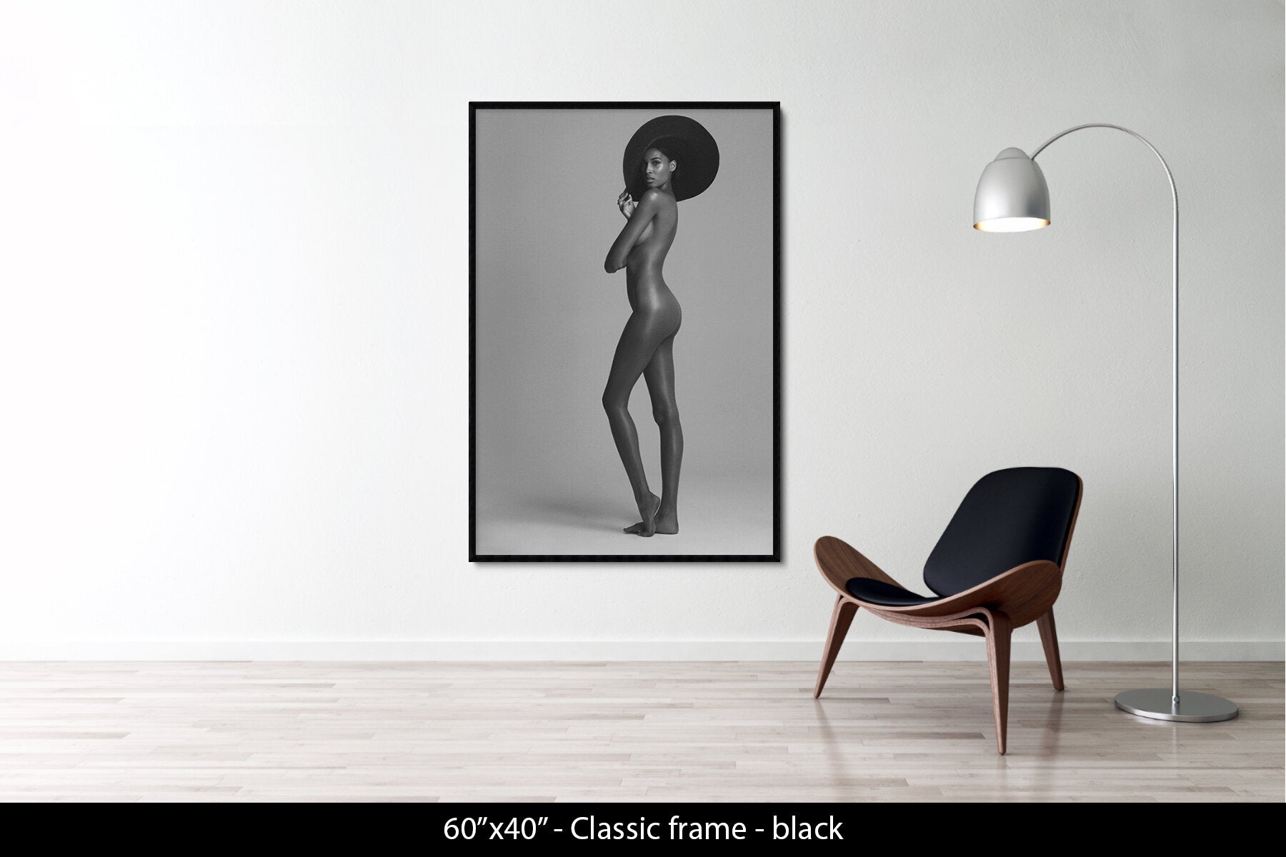 CINDY BRUNA - NU À LA CAPELINE NOIRE - PARIS