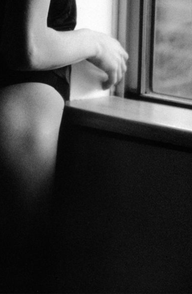 STEPHANIE SEYMOUR - WINDOW IN NEW YORK