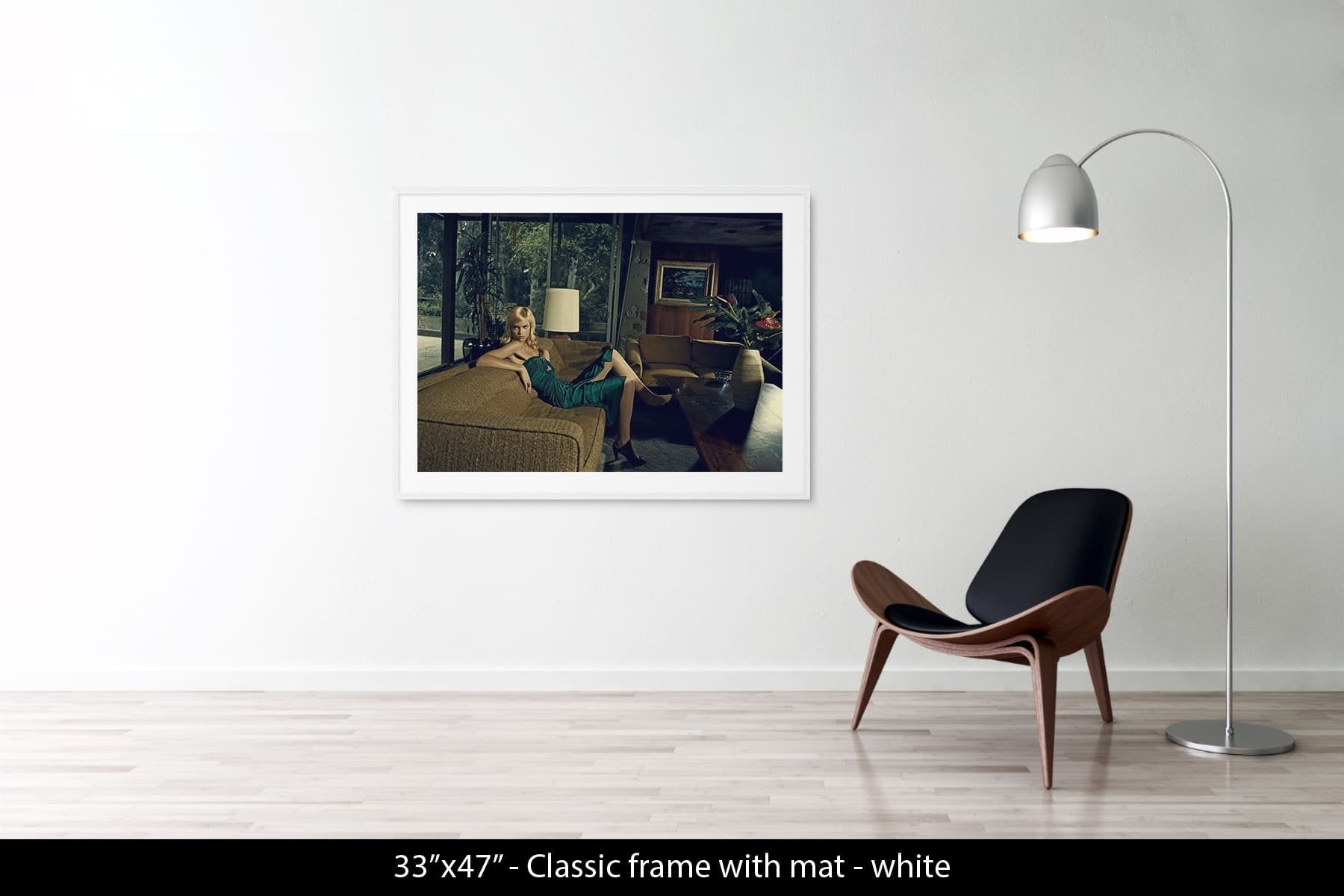 Elyse Taylor In Los Angeles 2005