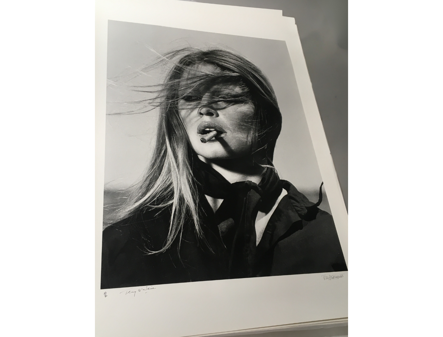 Brigitte Bardot Smoking Cigar, 1971 – Uniques - SIGNED