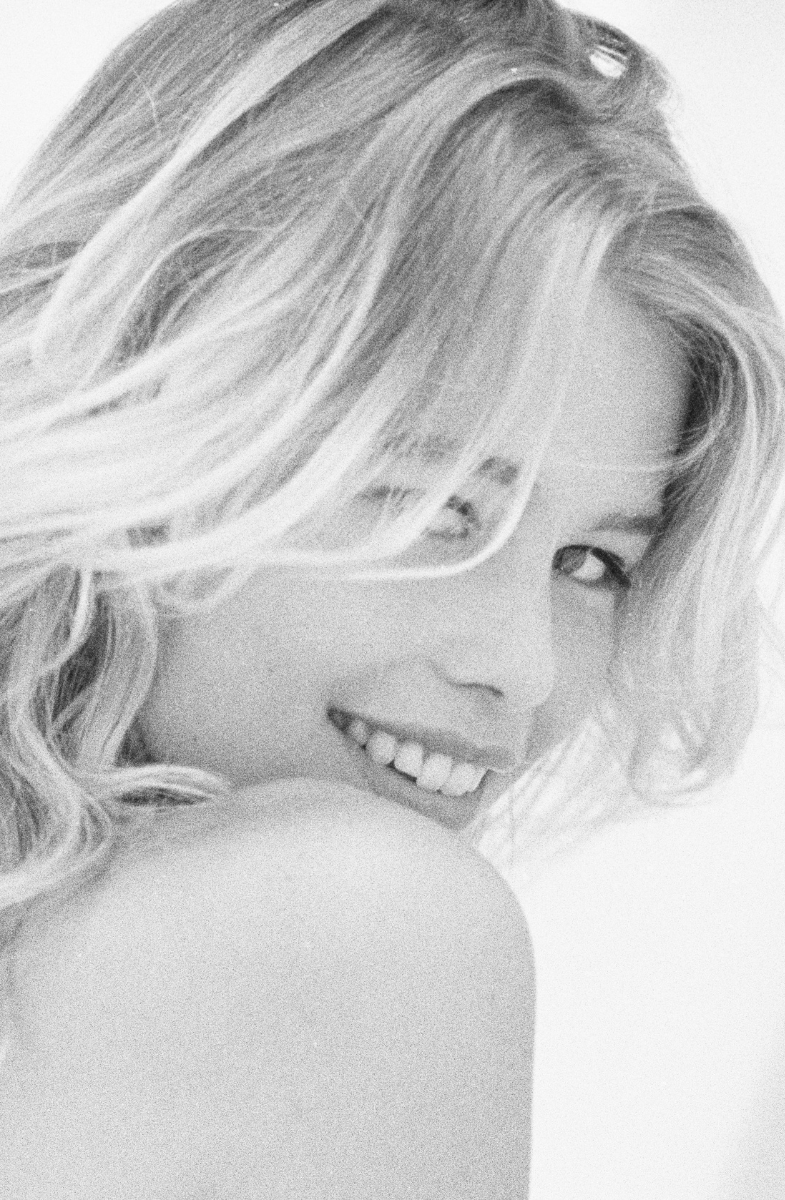 CLAUDIA SCHIFFER