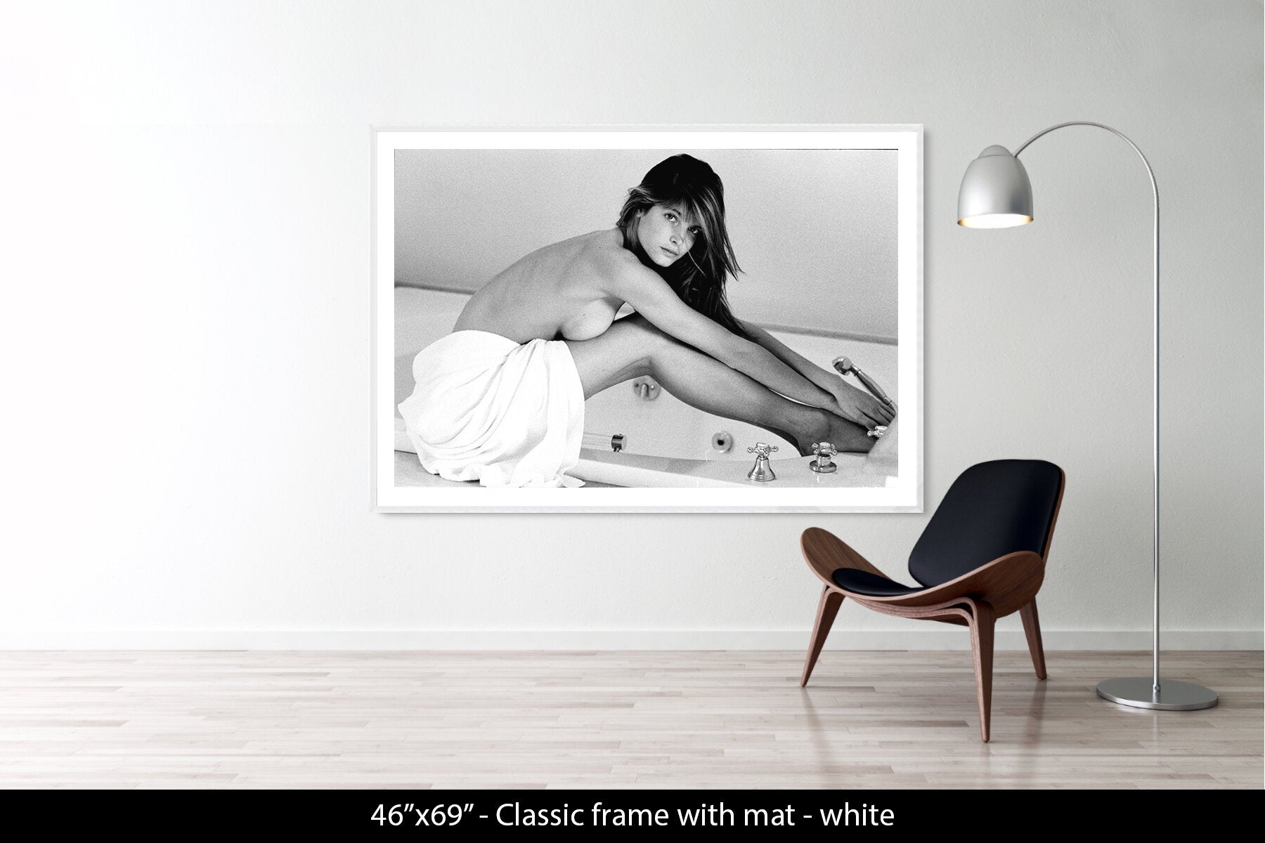 STEPHANIE SEYMOUR - BATH IN NEW YORK