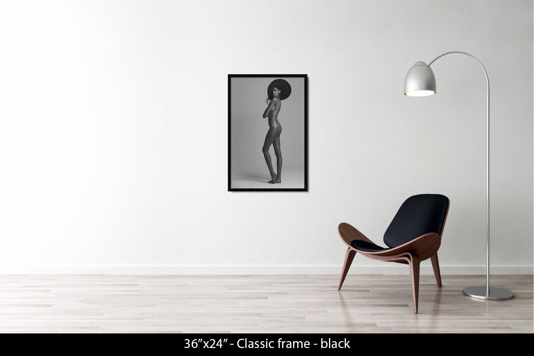 CINDY BRUNA - NU À LA CAPELINE NOIRE - PARIS